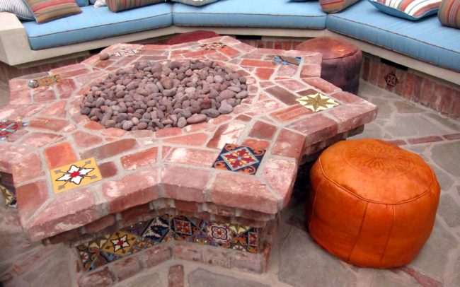 Star-shaped fire pit